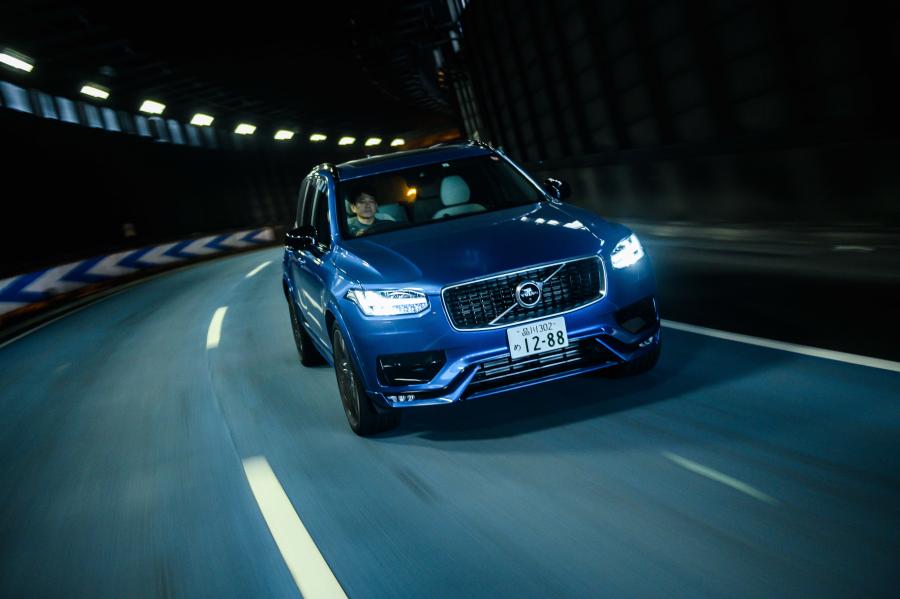 Volvo XC90 D5 R-Design 2015 года  (JP) (фото 2 из 33)
